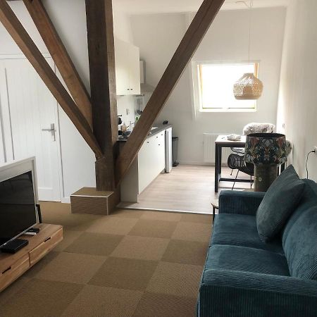 Rustig Logeerverblijf Aan De Rand Van De Stad Lekkum Esterno foto